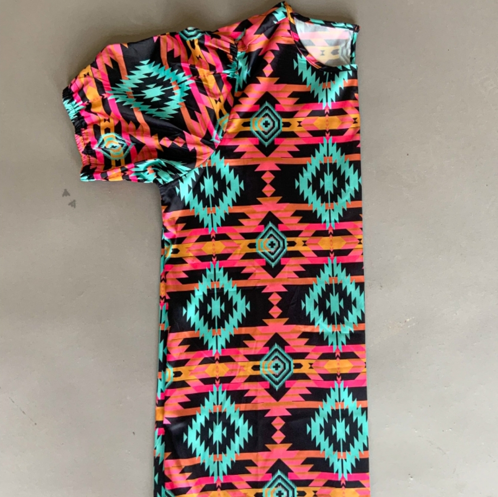 Bright Ranch Bubble Sleeve Top - Picture 3 of 4